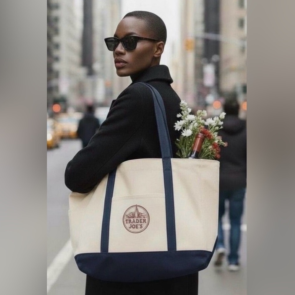 Trader Joe’s large classic tote bag- set of 2 - Picture 3 of 3